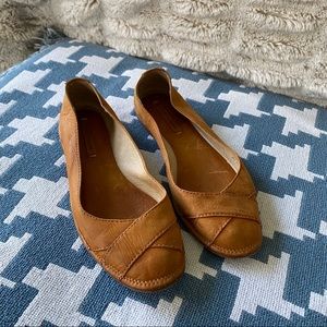 FRYE SLIP ON FLATS